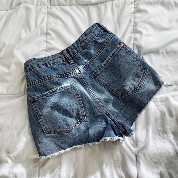 DONATED - Picture 3 of 4